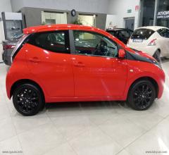 Auto - Toyota aygo 1.0 vvt-i 69 cv 5p. x-cite tss