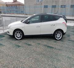 Auto - Lancia delta 1.6 mjt platino