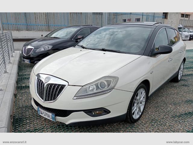 Auto - Lancia delta 1.6 mjt platino