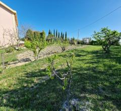 Appartamenti in Vendita - Terreno edificabile in vendita a silvi contrada piane maglierici