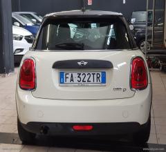 Auto - Mini mini one d 5 porte