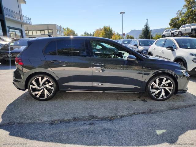 Auto - Volkswagen golf 2.0 tdi 150 cv dsg scr 4motion r-l.