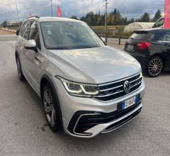 Auto - Volkswagen tiguan 2.0 tdi 150cv scr dsg r-line