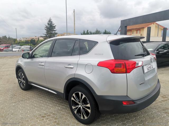 Auto - Toyota rav4 2.0 d-4d 2wd style 20th anniversary