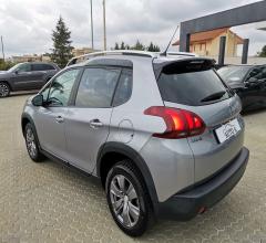 Auto - Peugeot 2008 bluehdi 100 s&s signature