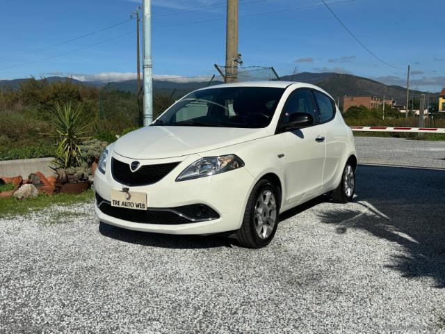 Lancia ypsilon 1.2 69 cv 5p. gold