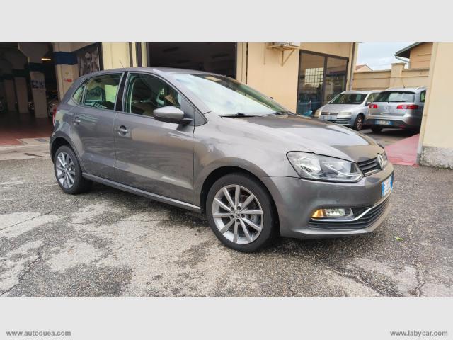 Auto - Volkswagen polo 1.2 tsi 5p. highline bluemot.tech.