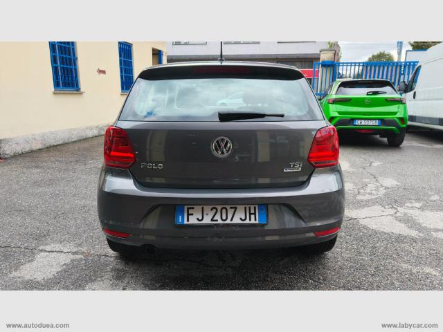 Auto - Volkswagen polo 1.2 tsi 5p. highline bluemot.tech.