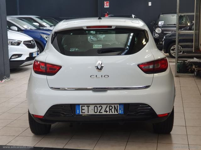 Auto - Renault clio 1.2 75 cv 5p.