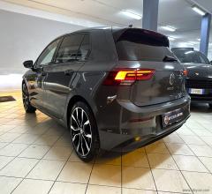 Auto - Volkswagen golf 8 2.0 tdi dsg scr life