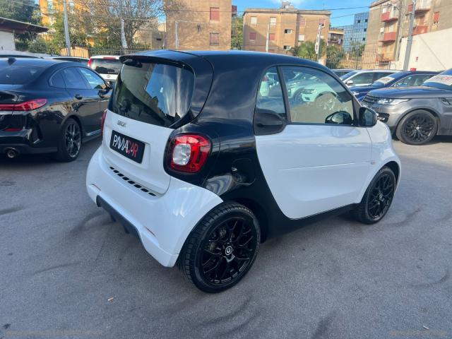 Auto - Smart fortwo 70 1.0 twinamic passion