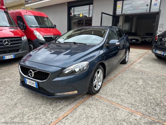 Auto - Volvo v40 d2 geartronic business