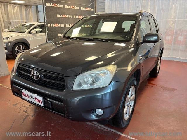 Auto - Toyota rav4 2.2 d-4d 136 cv sol