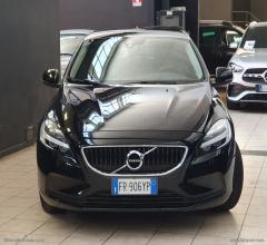 Auto - Volvo v40 t2