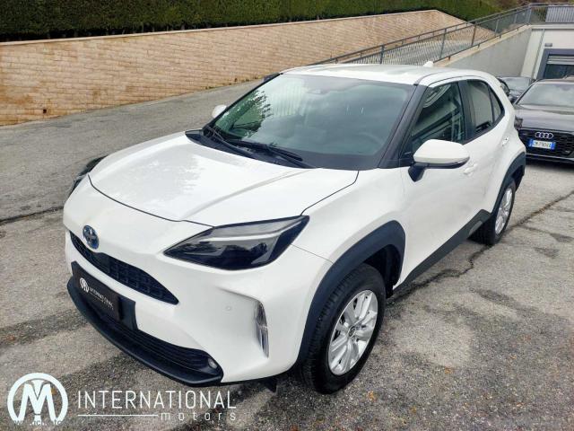 Auto - Toyota yaris cross 1.5 hybrid 5p. e-cvt busin.