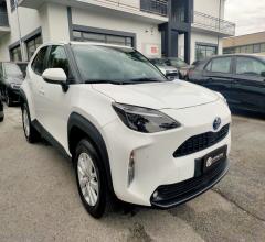 Auto - Toyota yaris cross 1.5 hybrid 5p. e-cvt busin.