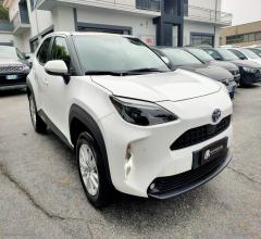 Auto - Toyota yaris cross 1.5 hybrid 5p. e-cvt busin.