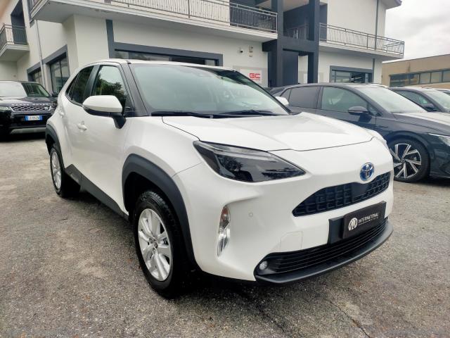 Auto - Toyota yaris cross 1.5 hybrid 5p. e-cvt busin.