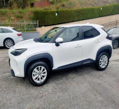 Auto - Toyota yaris cross 1.5 hybrid 5p. e-cvt busin.