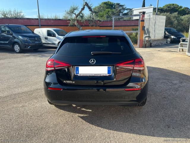 Auto - Mercedes-benz a 180 d automatic business