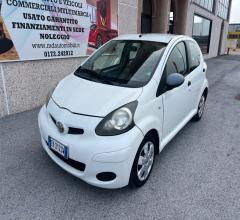 Auto - Toyota aygo 1.0 vvt-i 5p. sol connect