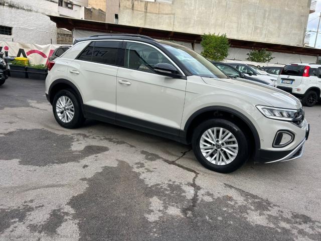 Auto - Volkswagen t-roc 1.0 tsi life