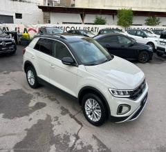 Auto - Volkswagen t-roc 1.0 tsi life