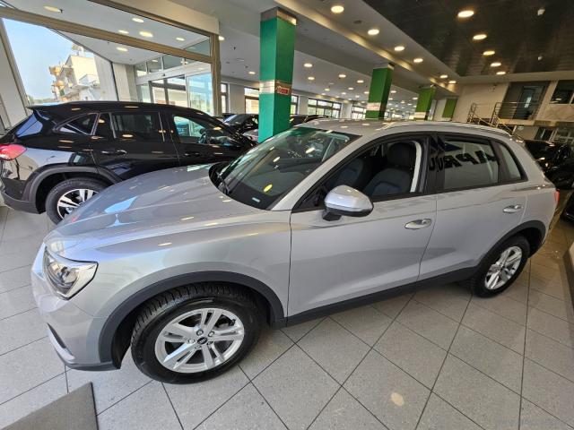 Auto - Audi q3 35 tdi s tronic business