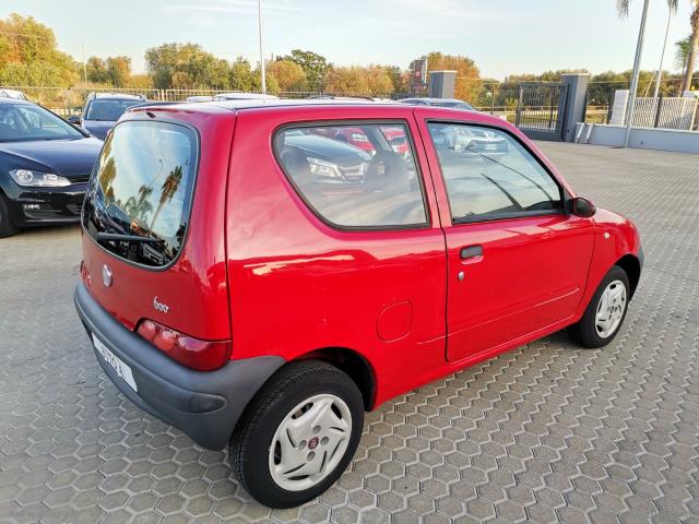 Auto - Fiat 600 1.1 active