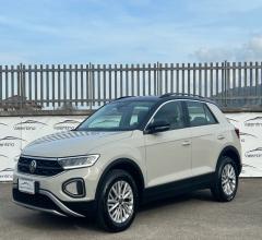 Auto - Volkswagen t-roc 1.0 tsi life