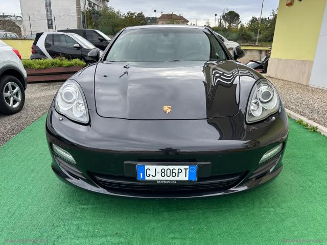 Auto - Porsche panamera 3.0 diesel