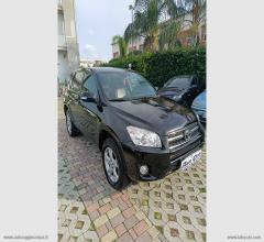 Auto - Toyota rav4 2.2 d-4d 150 cv dpf sol