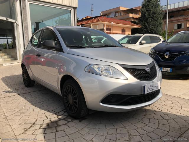 Auto - Lancia ypsilon 1.2 69 cv 5p. elefantino blu