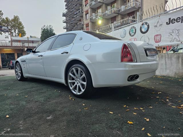 Auto - Maserati quattroporte 4.2 v8 aut. exec. gt