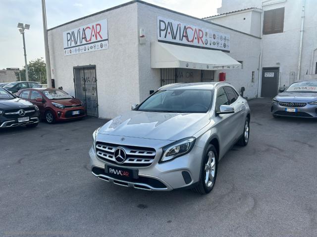 Auto - Mercedes-benz gla 200 d automatic 4matic premium