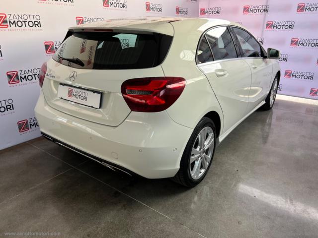 Auto - Mercedes-benz a 200 d sport