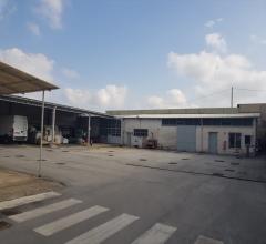 Appartamenti in Vendita - Capannone industriale in affitto a bari periferia