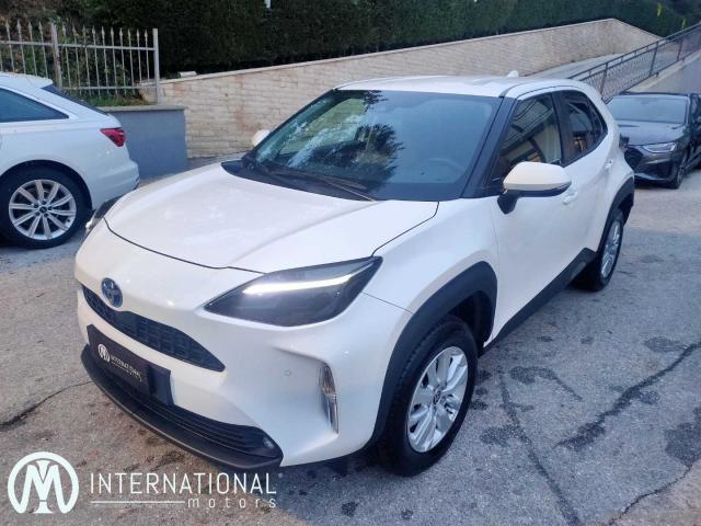 Toyota yaris cross 1.5 hybrid 5p. e-cvt busin.