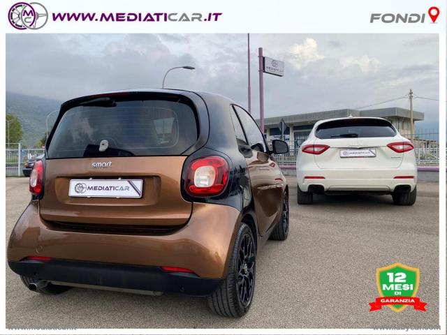 Auto - Smart fortwo 70 1.0 twinamic urban