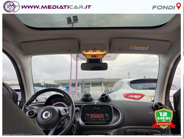 Auto - Smart fortwo 70 1.0 twinamic urban