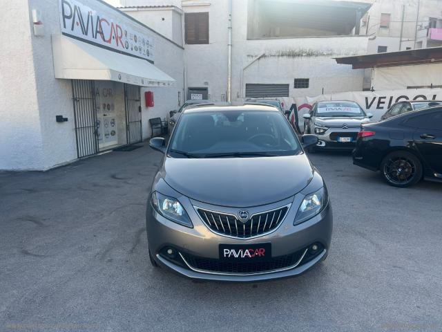 Auto - Lancia ypsilon 1.0 firefly 5ps&s hyb. eco silv.