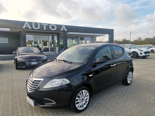 Lancia ypsilon 1.2 69 cv 5p. s&s silver