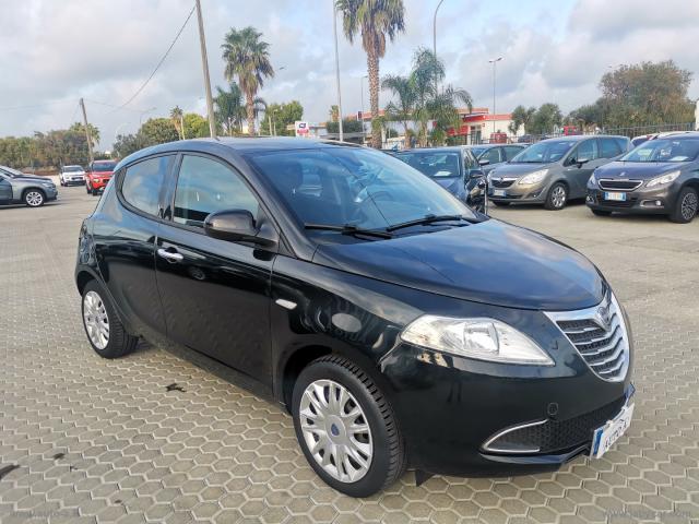 Auto - Lancia ypsilon 1.2 69 cv 5p. s&s silver