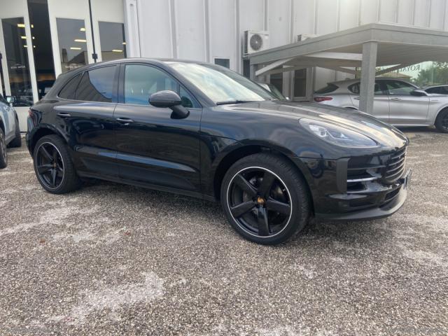 Auto - Porsche macan 2.0