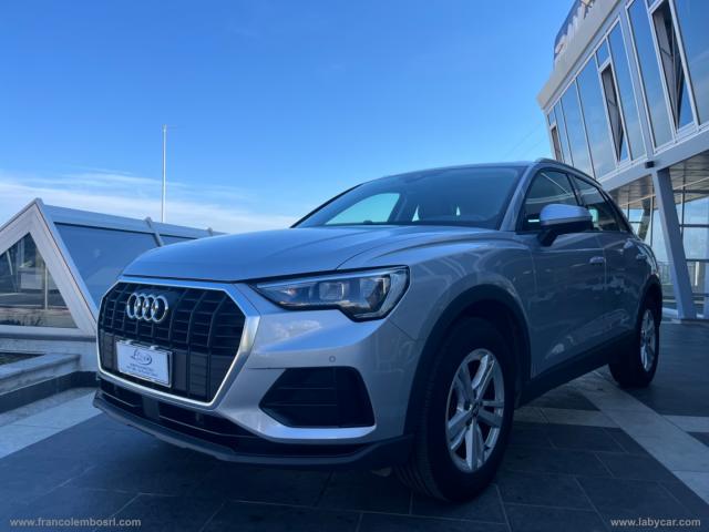 Audi q3 35 tdi s tronic