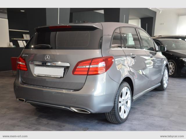 Auto - Mercedes-benz b 180 d sport