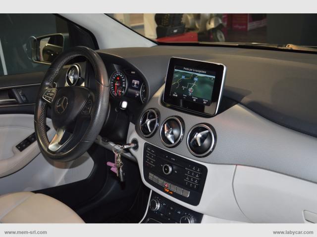 Auto - Mercedes-benz b 180 d sport