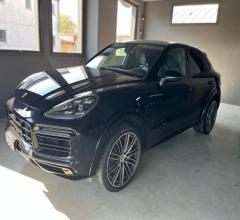 Auto - Porsche cayenne coupÃ© 2.9 v6 s