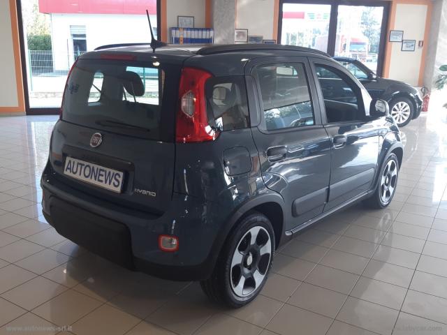 Auto - Fiat panda 1.0 firefly s&s hybrid city life