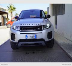 Auto - Land rover rr evoque 2.0d l.flw 150 awd au. r-dyn.